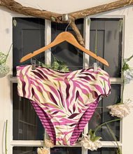 Load image into Gallery viewer, Penn. Mauve Print Bikini 2X
