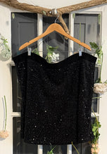 Load image into Gallery viewer, Ulla Popken Black Sequin Skirt 28
