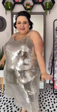 Load image into Gallery viewer, Ulla Popken Silver Sequin Mini 24/26
