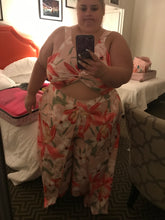 Load image into Gallery viewer, Peach and Coral Floral Cutout Jumpsuit 26/28