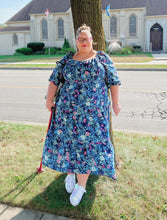 Load image into Gallery viewer, Pipa Fashion blue floral maxi dress 4X 24/26