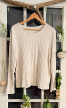 Load image into Gallery viewer, Reitmans Cream Top with Pearls 2X
