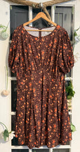 Load image into Gallery viewer, Unique Vintage Retro Floral Dress 5X
