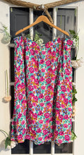 Load image into Gallery viewer, Bright Floral Skirt 26
