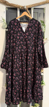 Load image into Gallery viewer, Ulla Popken Heart &amp; Bows Dress 24/26
