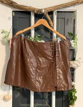 Load image into Gallery viewer, Shein Faux Leather Brown Skirt with Hardware 4X
