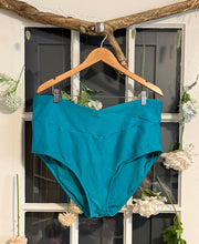 Load image into Gallery viewer, Penn. Teal Bikini 2X
