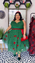 Load image into Gallery viewer, Unique Vintage Christmas Ruffle Dress 5X/26
