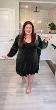 Load image into Gallery viewer, Emerald Velvet Dress 3X
