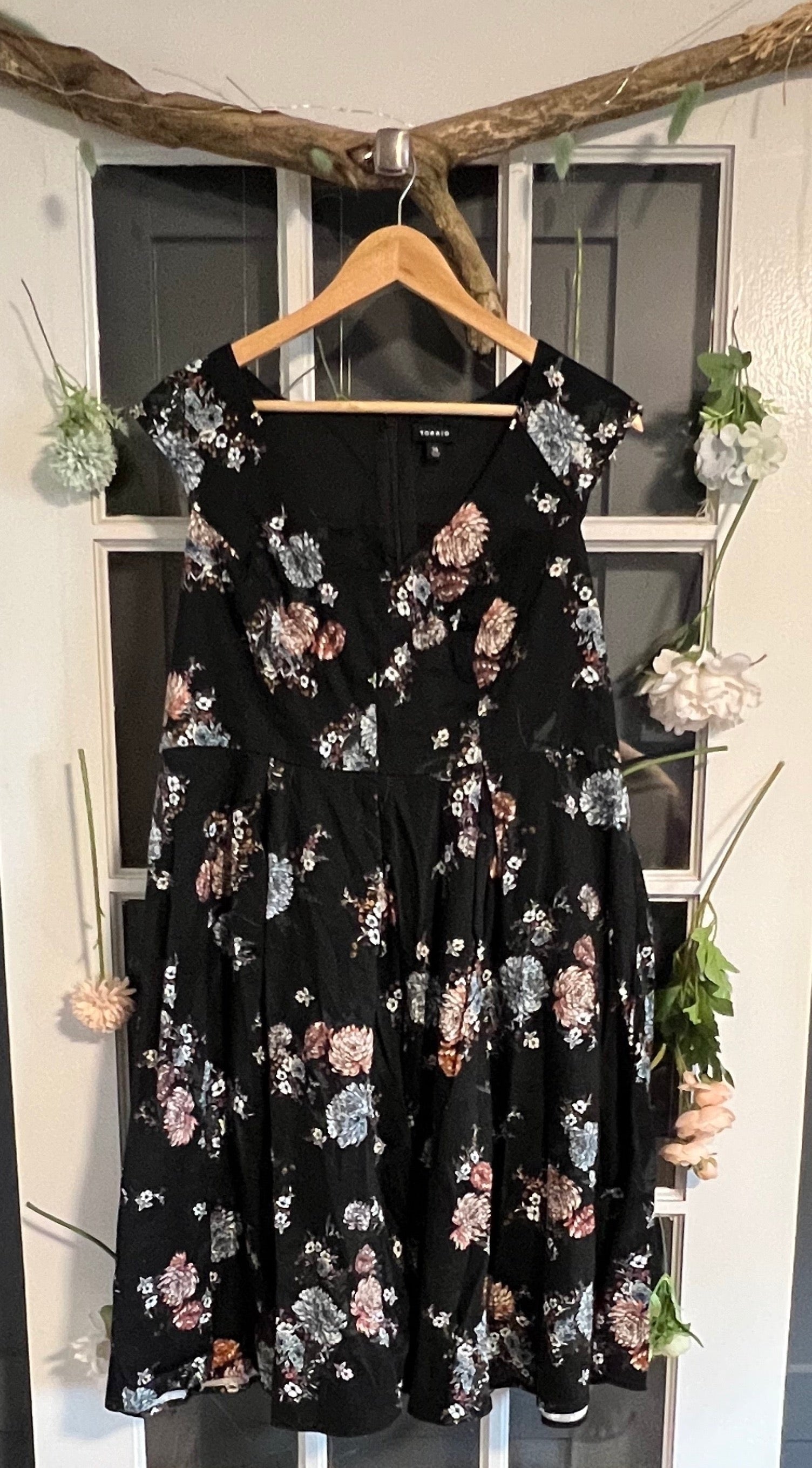 Torrid Black Floral Dress 16 – Curvy Thrift Co