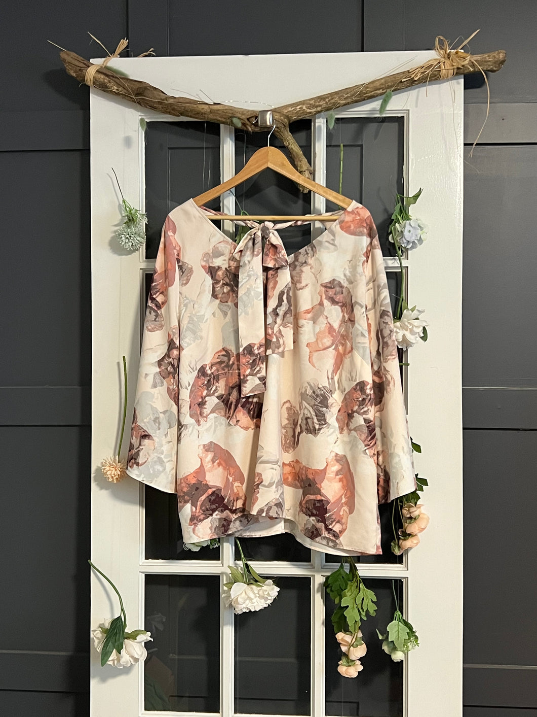 Penn. Neutral Floral Blouse 2X