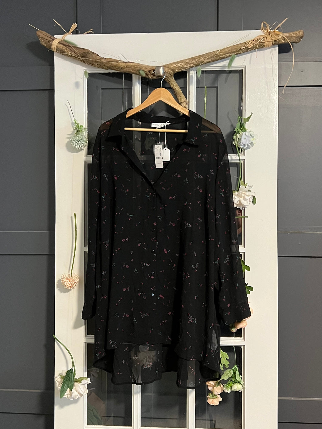 Penn. Long Black Floral Sheer Blouse 2X