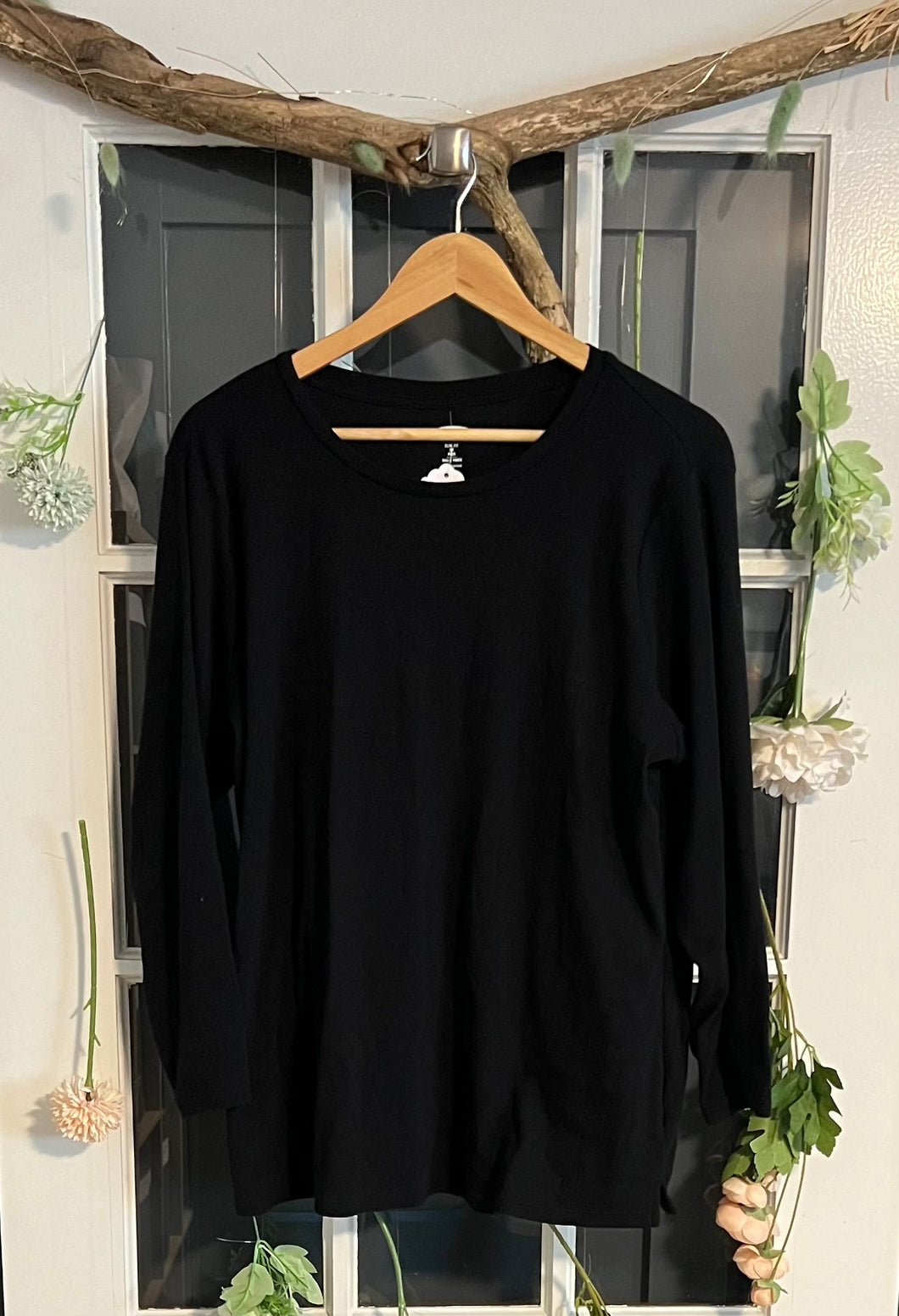 Old Navy Long Sleeved Black Shirt Slim Fit 2X