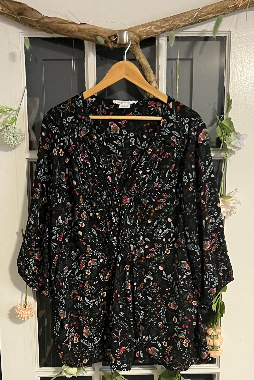 Penn. Black Floral Blouse 2X