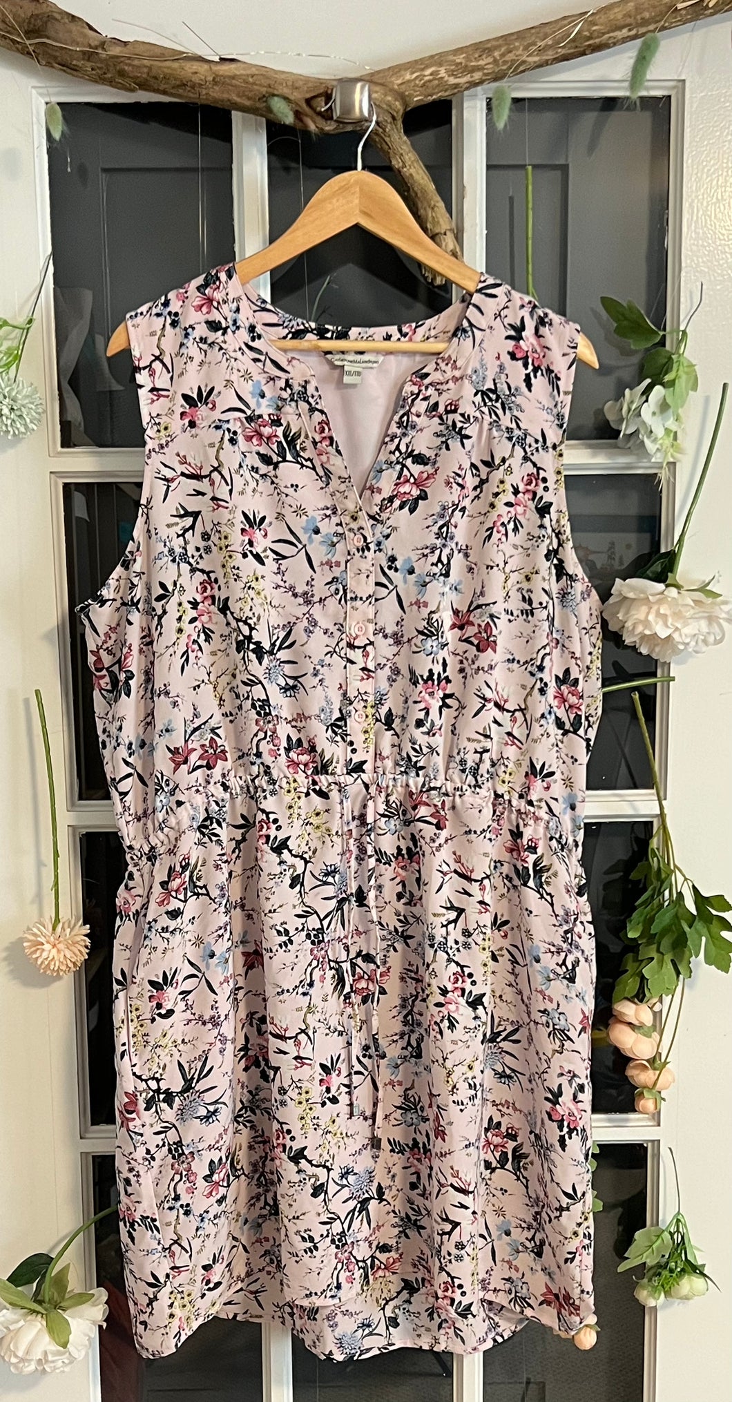 Light Pink Floral Sleeveless Dress XXL