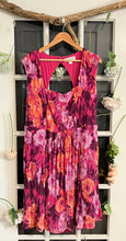 Load image into Gallery viewer, Addition Elle Floral Print Dress 2X
