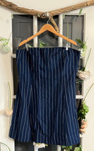 Load image into Gallery viewer, GAP Navy Blue Pinstripe Strapless Dress XXL
