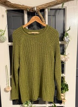 Load image into Gallery viewer, Green Cable-knit Sweater 3X
