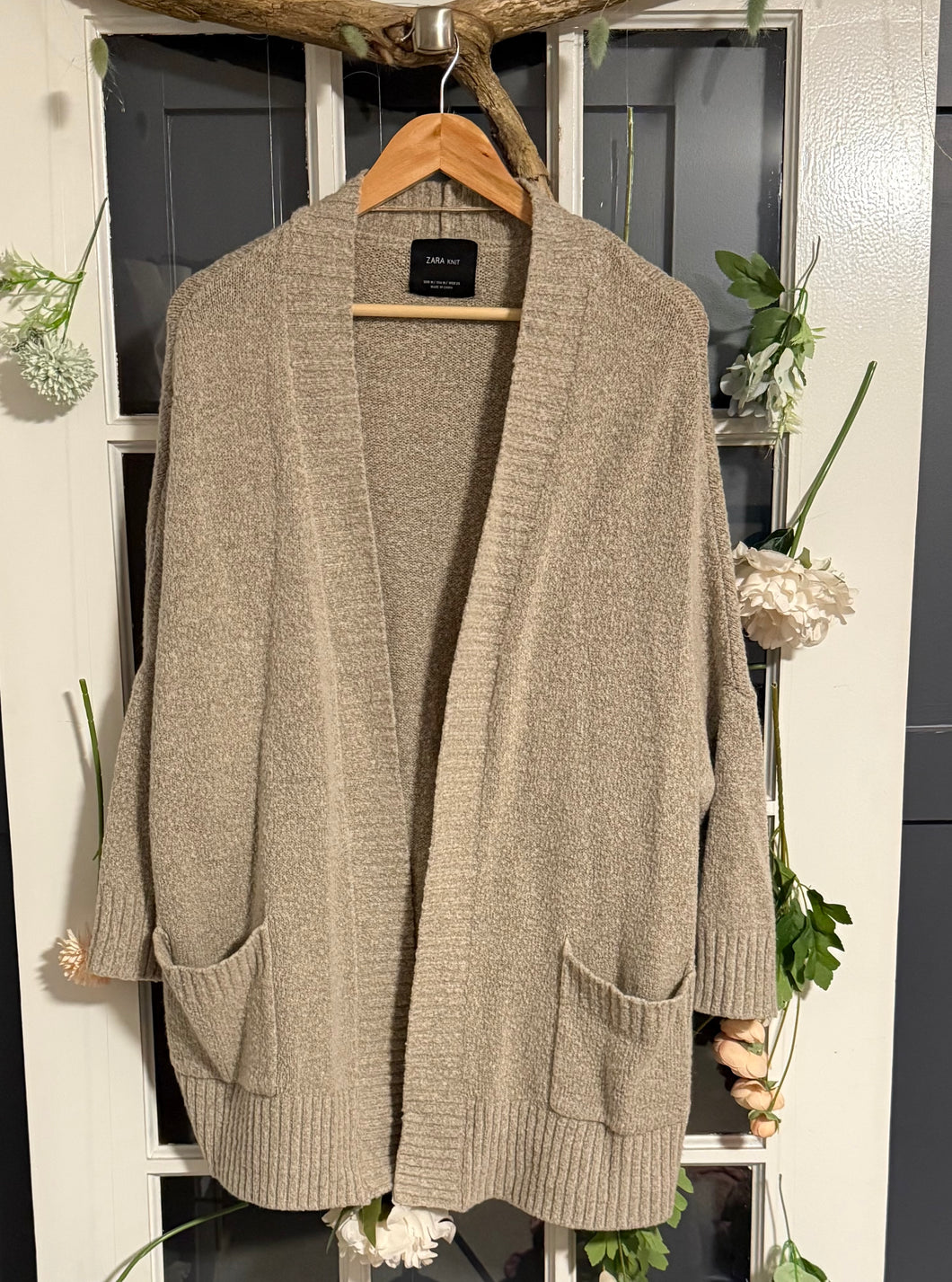 Zara Knit Oatmeal Cardigan M