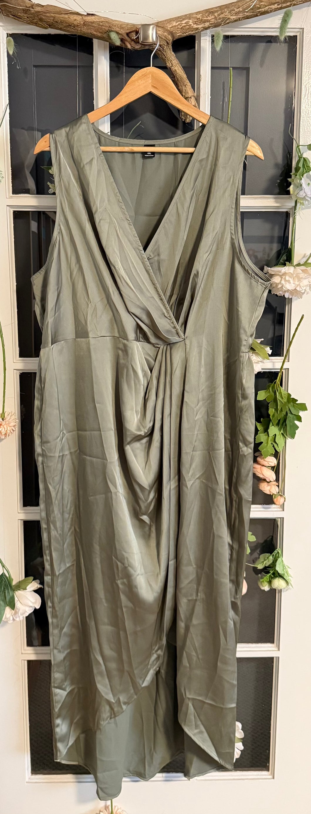 Sage Green Maxi 4X