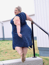 Load image into Gallery viewer, Navy blue striped sleeveless dress 24W
