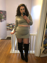 Load image into Gallery viewer, Fashion Nova Grey Skirt Set 2X
