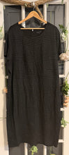 Load image into Gallery viewer, Universal Standard Short Sleeved Houndstooth Dress L (3X)
