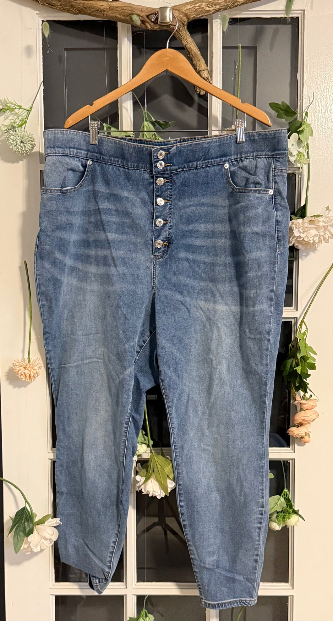 Fashion to Figure Button-Fly Jeans 26