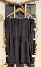 Load image into Gallery viewer, Ulla Popken Grey Jersey Skirt 24/26
