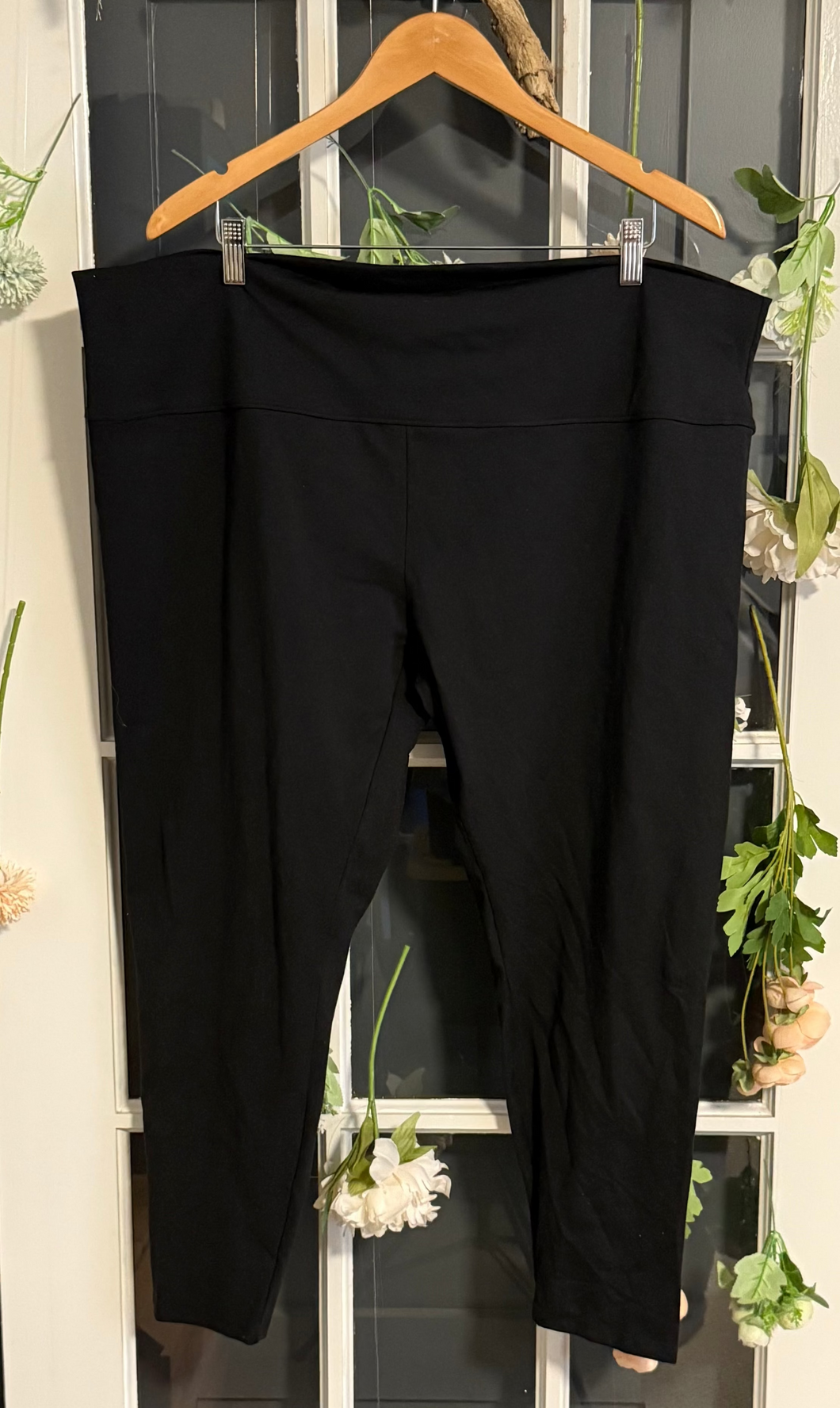 3/4 length black leggings 5X