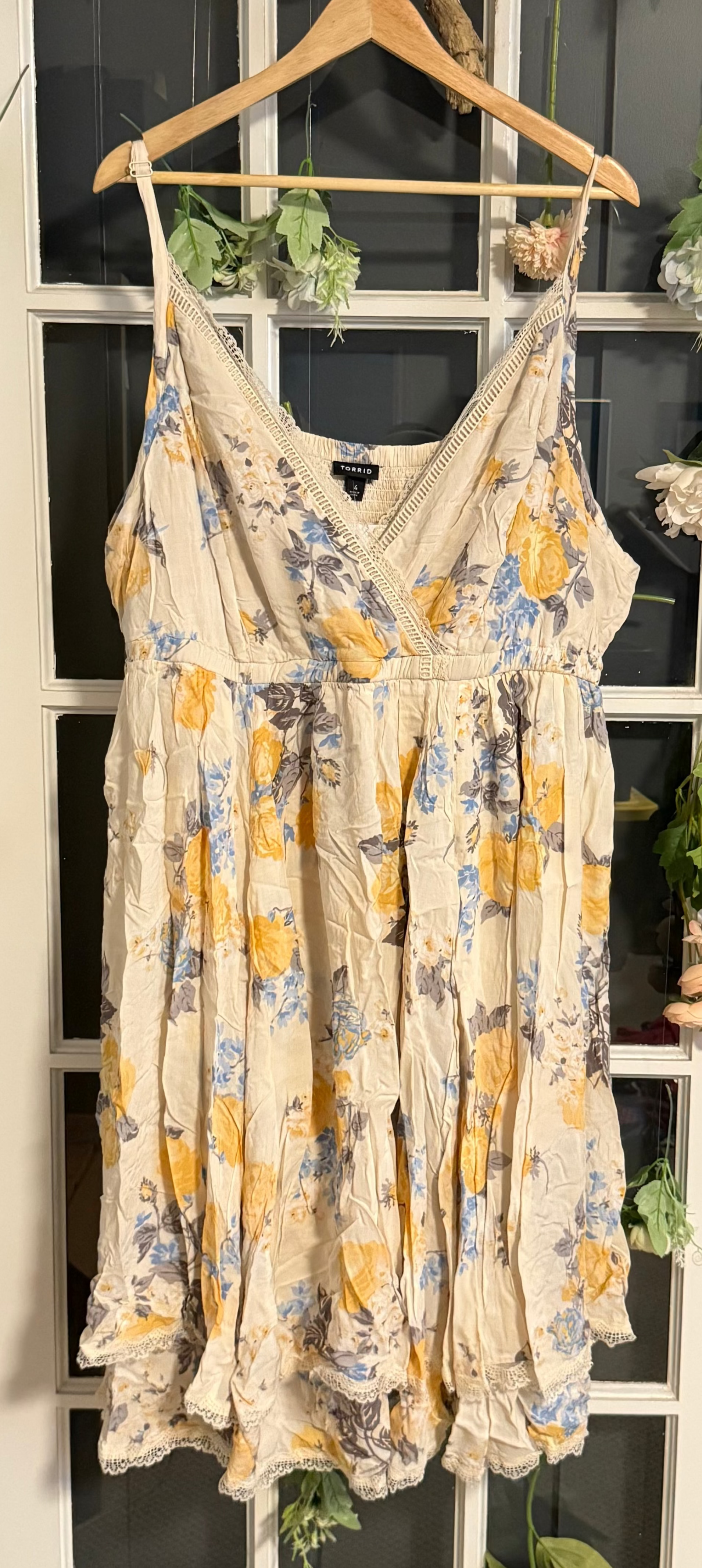 Torrid Cream Floral Dress 4X – Curvy Thrift Co