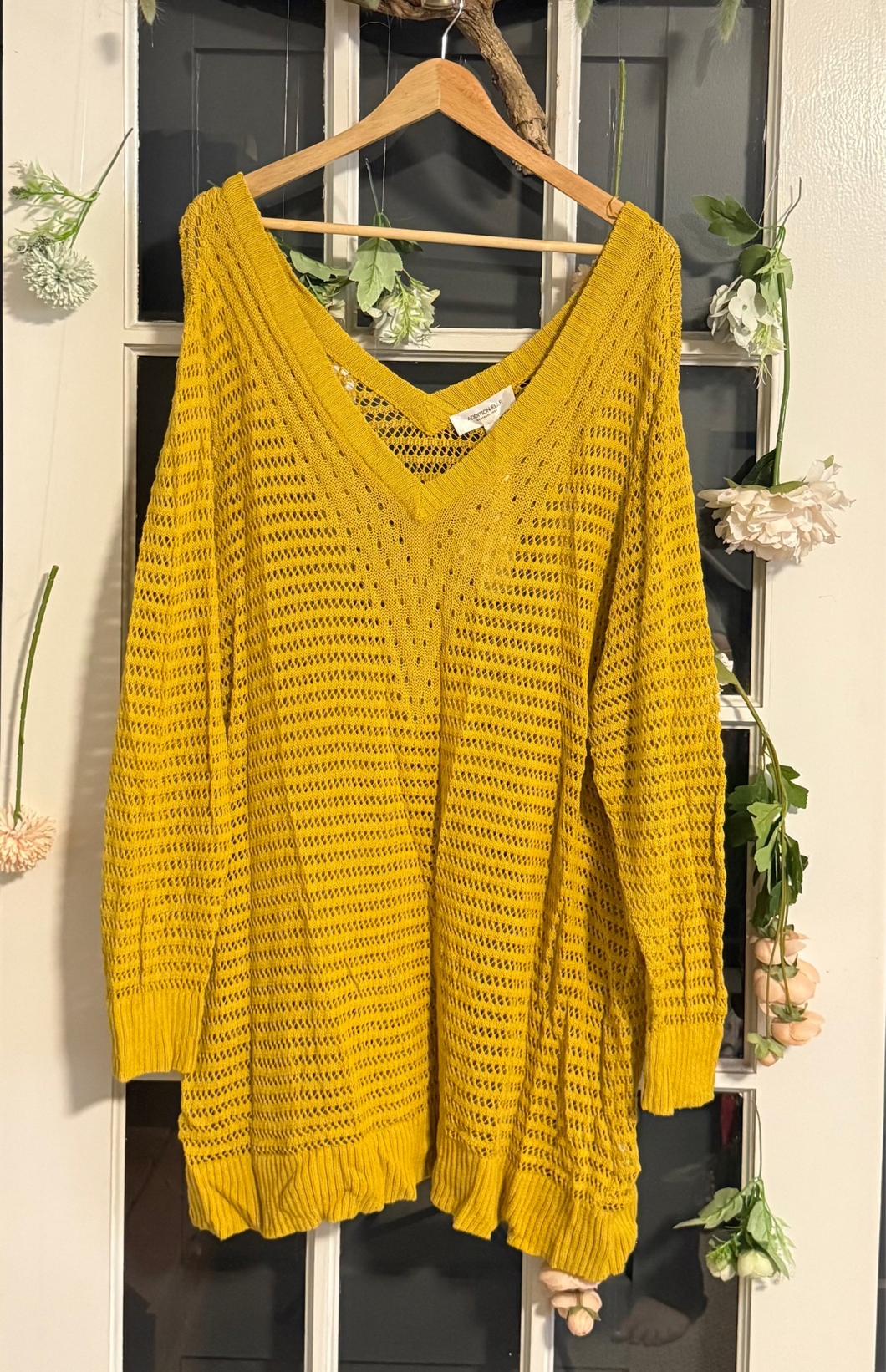 Addition Elle V-neck mustard yellow sweater 4X