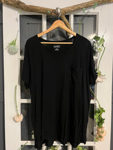 Load image into Gallery viewer, Black Tee 3X
