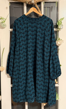 Load image into Gallery viewer, Addition Elle Green Print Shift Dress 3X
