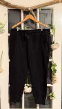 Load image into Gallery viewer, Poppy and Peonies Matching Black Sweatsuit Set XXXL
