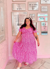 Load image into Gallery viewer, Pink Patterned Maxi 2X
