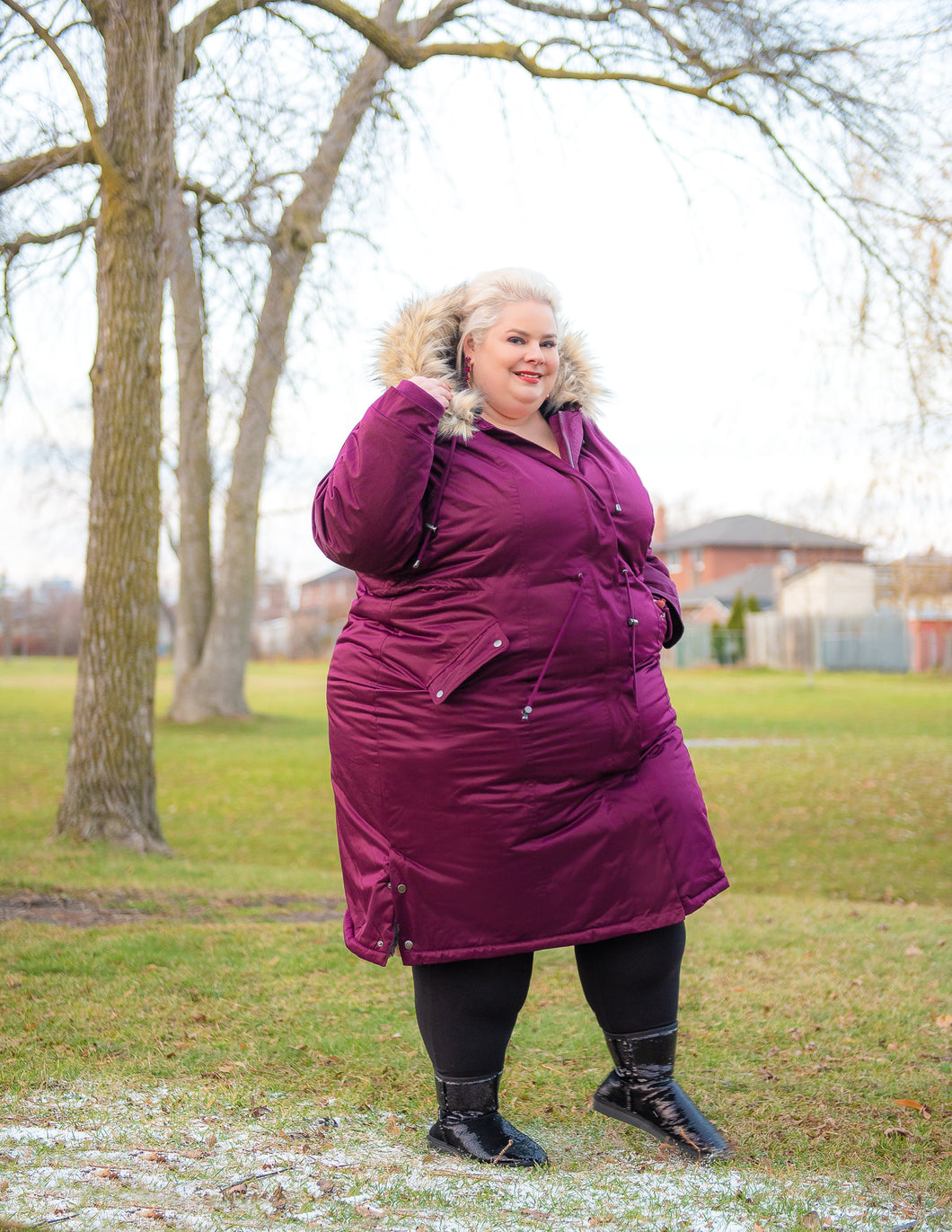 Torrid maroon full-length coat with faux fur trim 6X