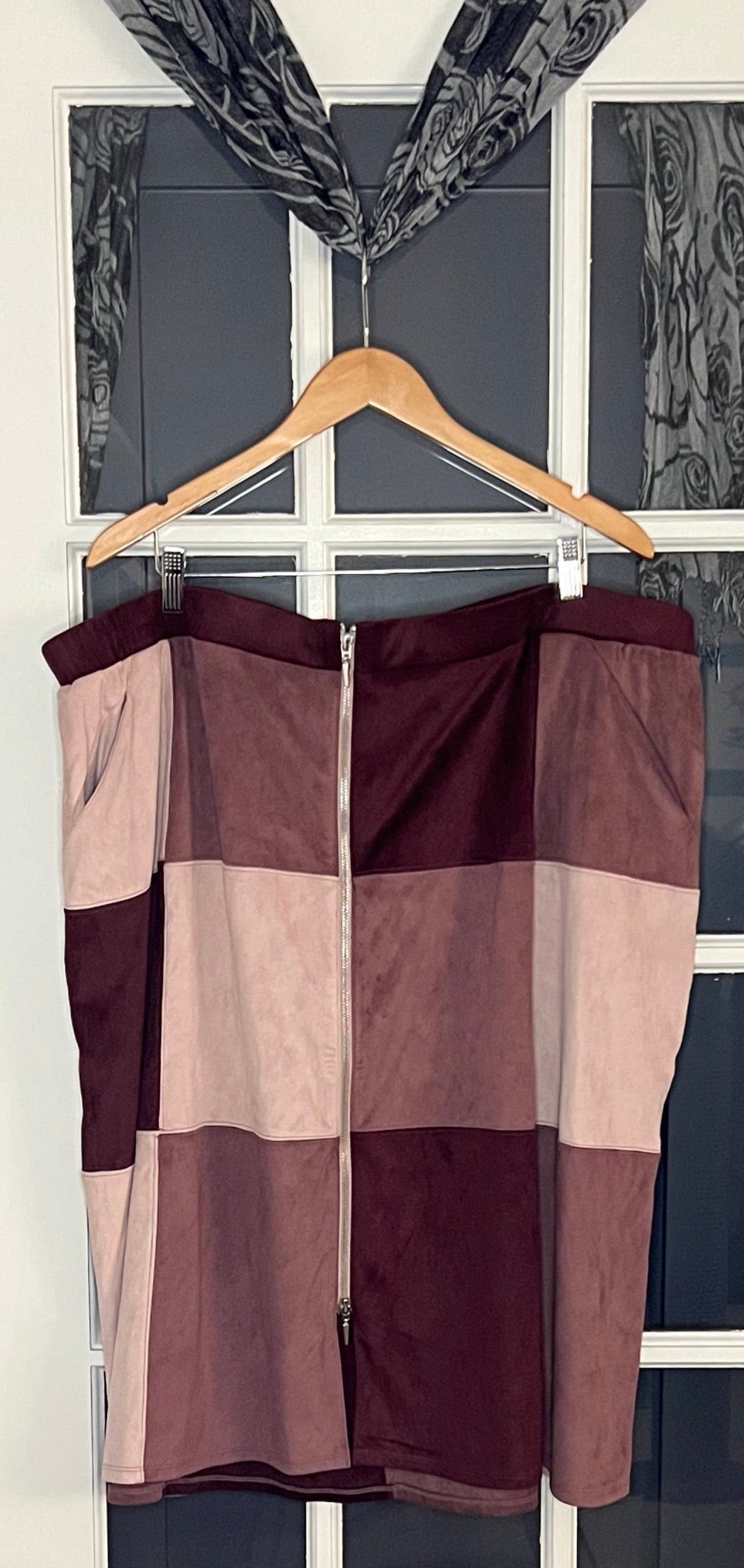 Mauve Toned Colour Block Skirt 28