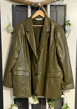 Load image into Gallery viewer, Olive Green Leather Blazer 24/26
